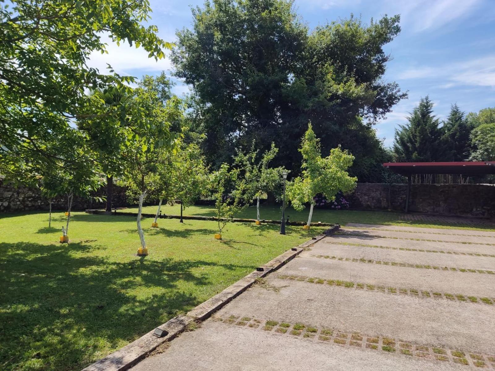 Posada Real La Montanesa Corrales De Buelna Exterior foto